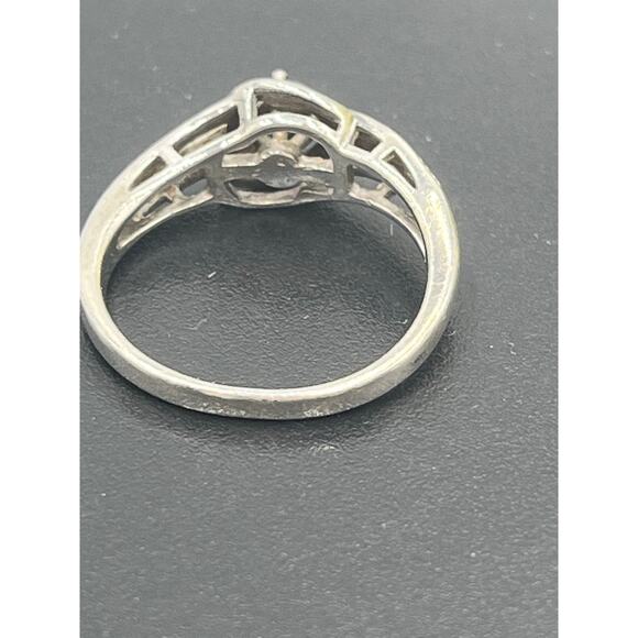Sterling Silver Diamond Love Knot Promise Ring Size 8 with Accent Stones 3.15 - Picture 6 of 11